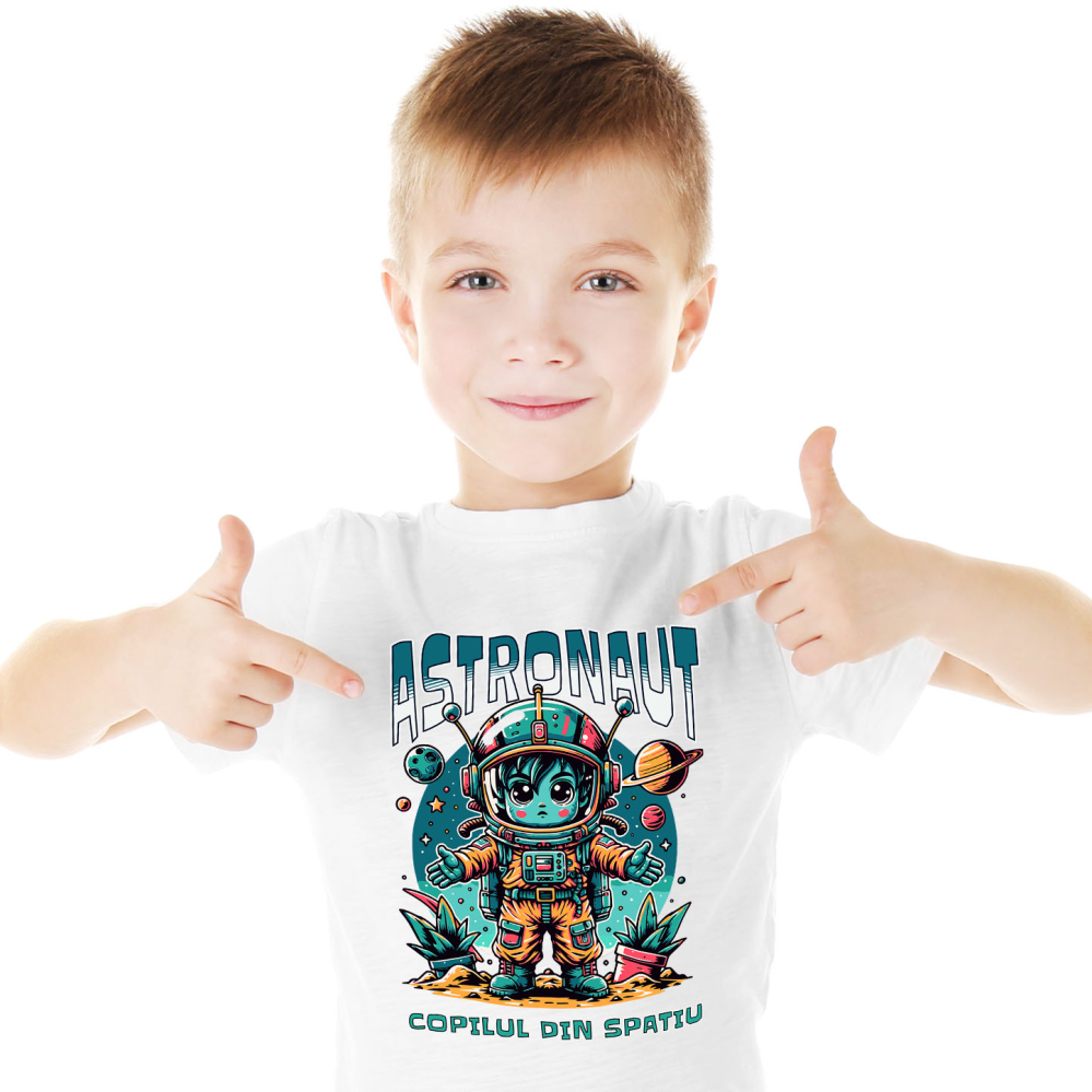 Tricou Femei, Barbati, Copii, Fata, Baiat, Unisex Personalizat Copil în Costum de Astronaut – Cadou Personalizat pentru Copii și Familie [2]