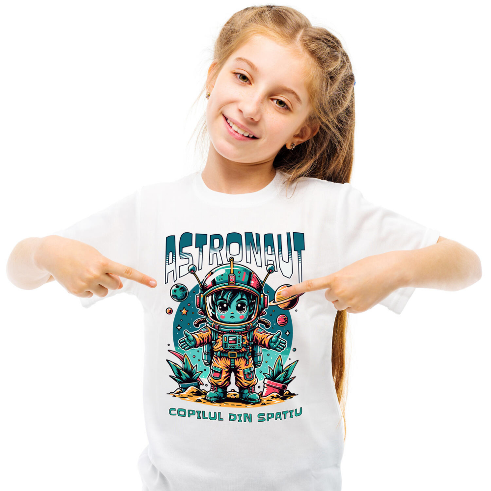 Tricou Femei, Barbati, Copii, Fata, Baiat, Unisex Personalizat Copil în Costum de Astronaut – Cadou Personalizat pentru Copii și Familie [1]