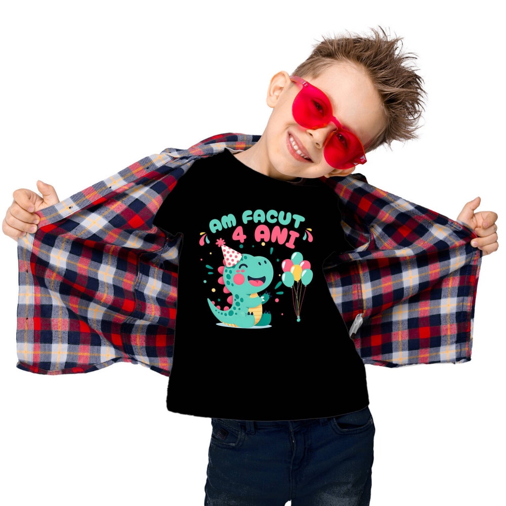 Tricou Femei, Barbati, Copii, Fata, Baiat, Unisex Personalizat Dinozaur cu Coif și Baloane - Aniversare 4 Ani Petrecere Copii [1]