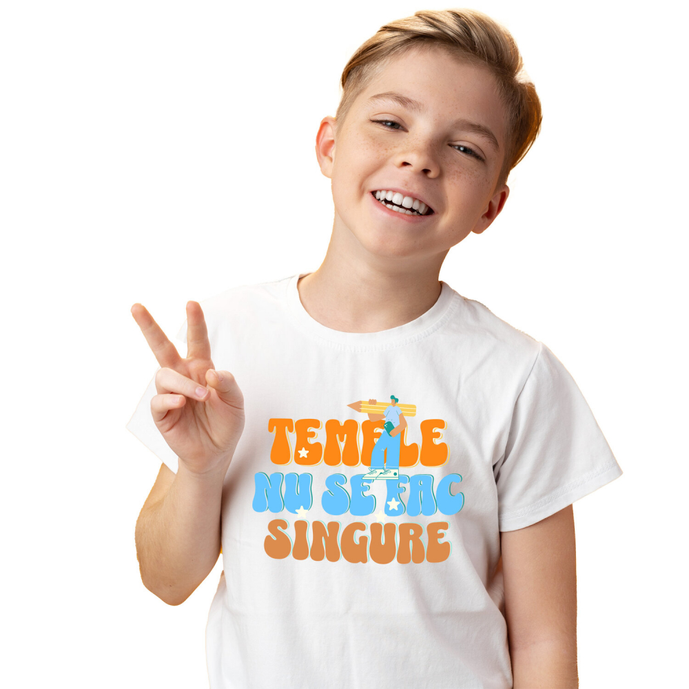 Tricou Femei, Barbati, Copii, Fata, Baiat, Unisex Personalizat Tricou Personalizat Băiat - "Temele Nu Se Fac Singure" | Cadou pentru Școlari și Iubitori de Educație [1]