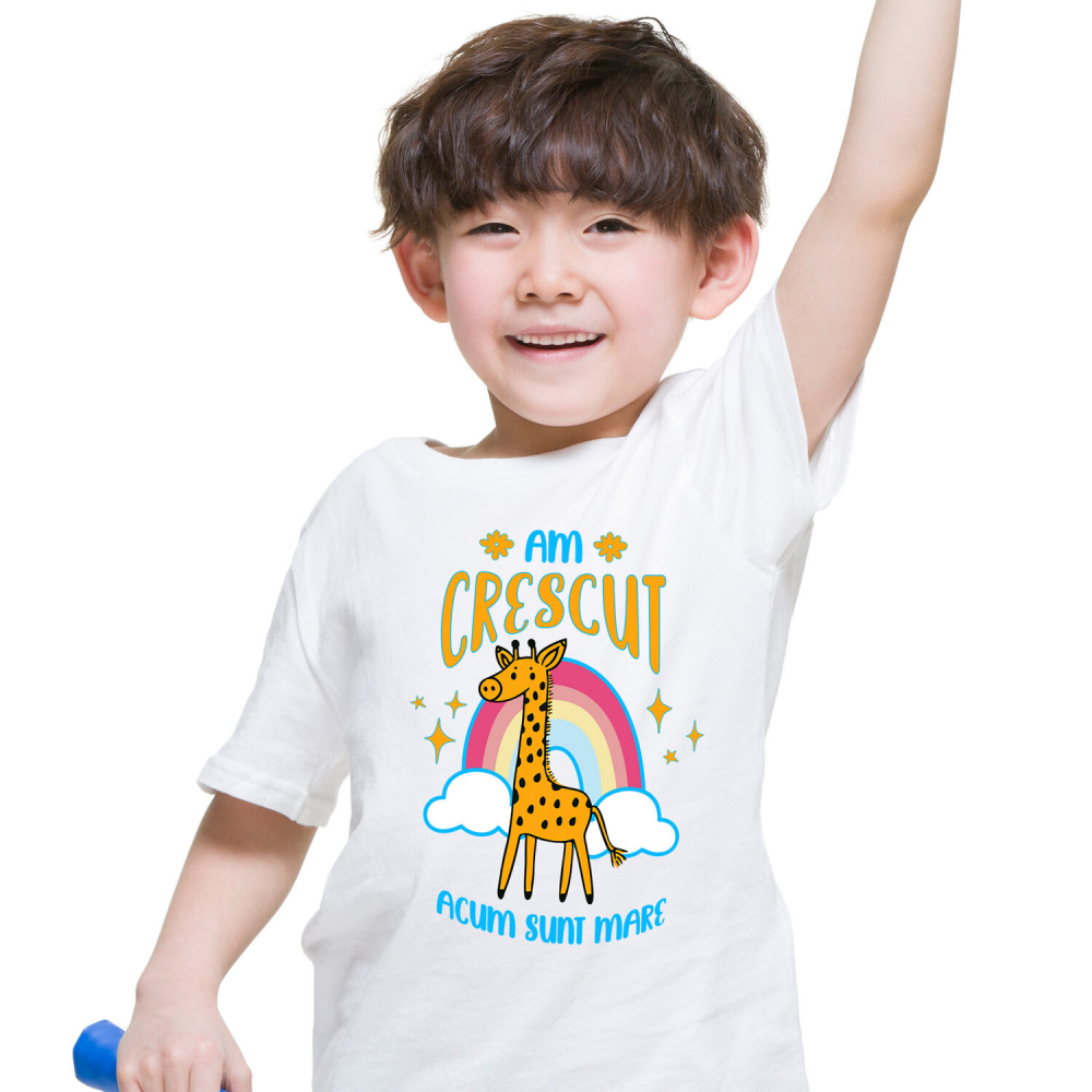 Tricou Femei, Barbati, Copii, Fata, Baiat, Unisex Personalizat Girafa Veselă Curcubeu Multicolor – Cadou Personalizat „Am Crescut Acum Sunt Mare” pentru Copii și Familie [2]