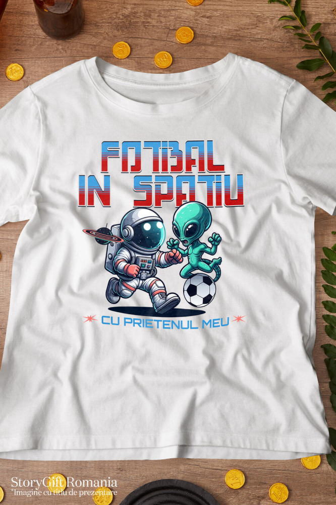 Tricou Femei, Barbati, Copii, Fata, Baiat, Unisex Personalizat „Extraterestru și Astronaut Meci Fotbal în Spațiu – Cadouri Personalizate pentru Familie, Tati și Copii” [3]
