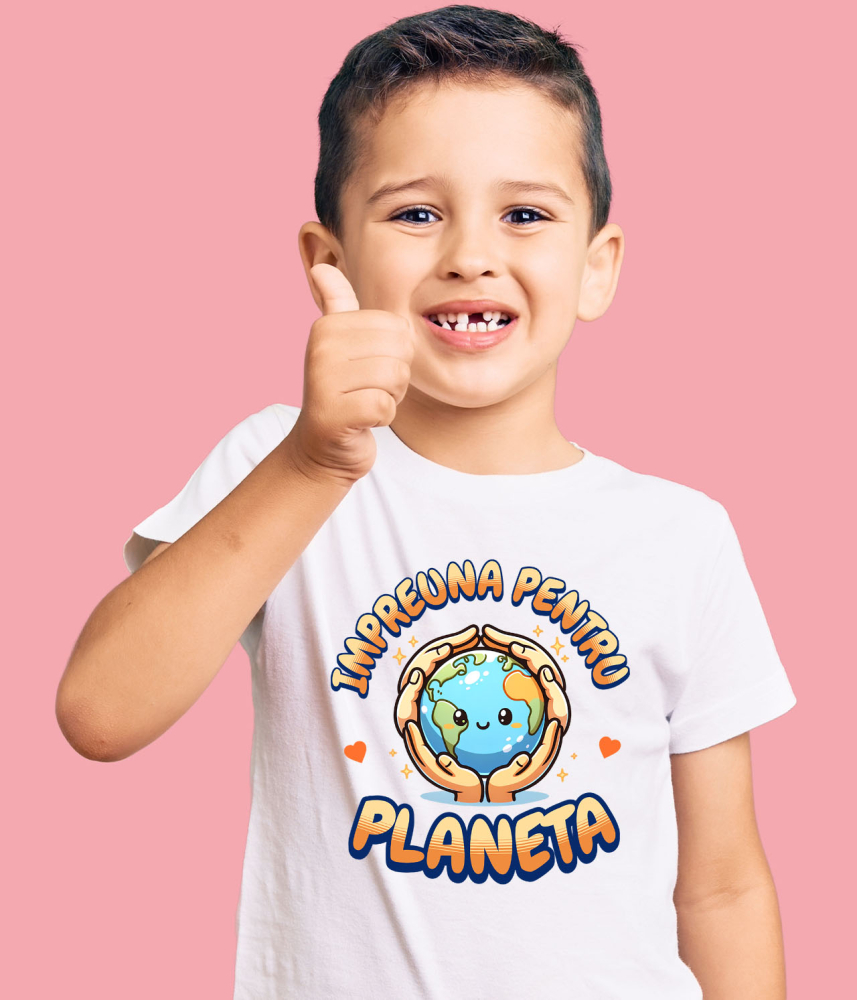Tricou Femei, Barbati, Copii, Fata, Baiat, Unisex Personalizat "Pui și Planeta Pământ - Produse Personalizate pentru Familie, Copii, Tati și Prieteni" [4]