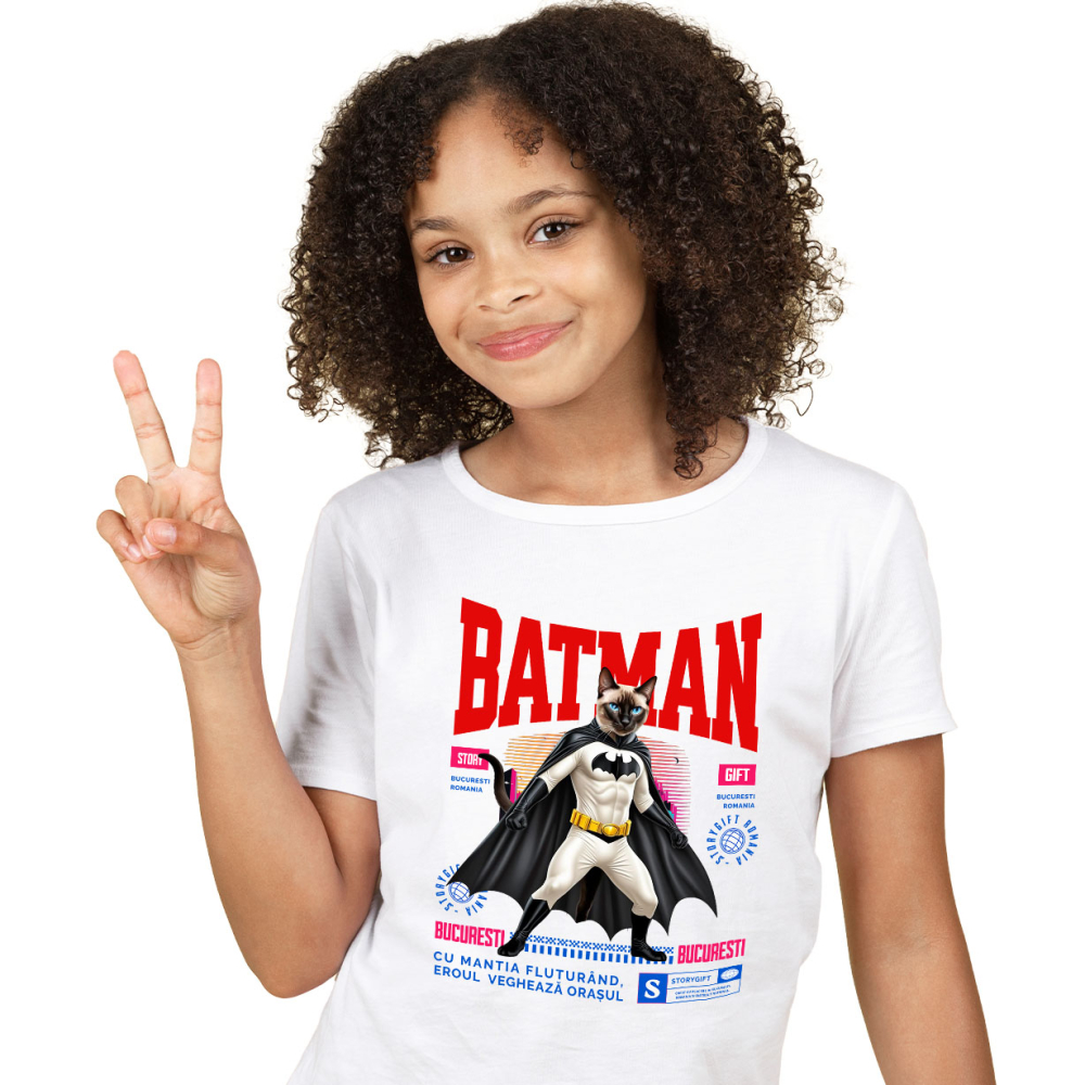 Tricou Femei, Barbati, Copii, Fata, Baiat, Unisex Personalizat Pisica Siamez în Costum de Batman – Supereroul Perfect pentru Iubitorii de Pisici și Copii [2]