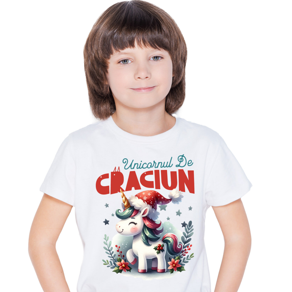 Tricou Femei, Barbati, Copii, Fata, Baiat, Unisex Personalizat Unicorn Vesel Roz cu Căciulă de Moș Crăciun – Cadouri Personalizate pentru Crăciun Magic [1]