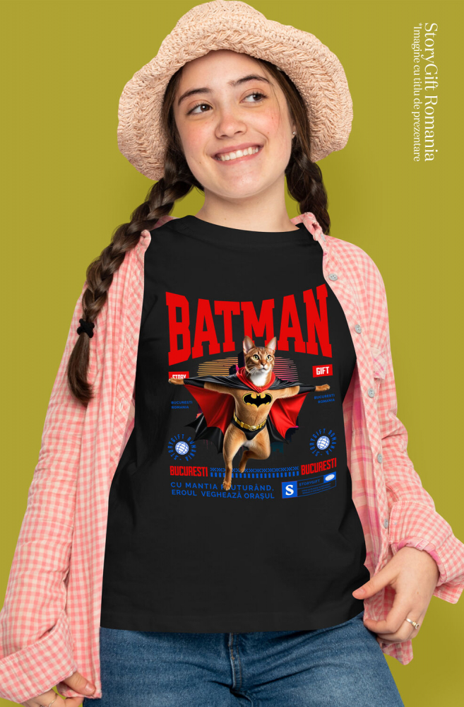 Tricou Femei, Barbati, Copii, Fata, Baiat, Unisex Personalizat Pisica Abisinian în Costum de Batman – Un Supererou Drăgălaș pentru Iubitorii de Pisici [2]