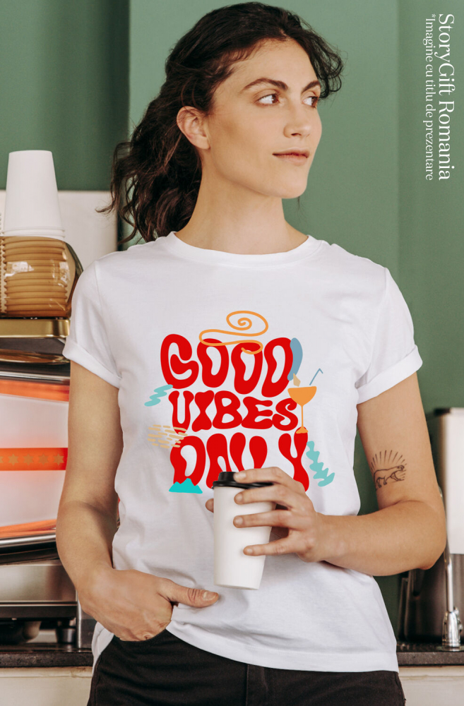 Tricou Femei, Barbati, Copii, Fata, Baiat, Unisex Personalizat Good Vibes Only – Tricou Personalizat cu Mesaj Vacanță și Cocktail [2]