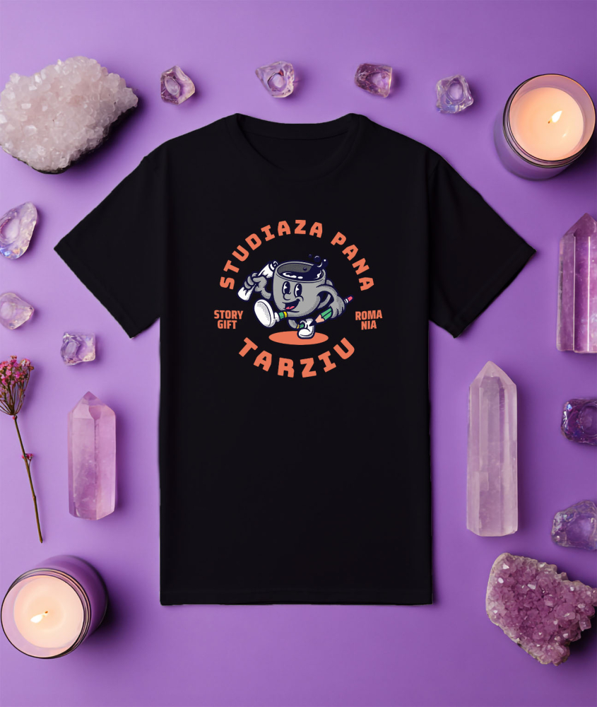 Tricou Femei, Barbati, Copii, Fata, Baiat, Unisex Personalizat „Cană De Cafea Veselă 'Studiana Până Târziu' – Cadou pentru Studenți și Iubitorii De Cafea” [3]