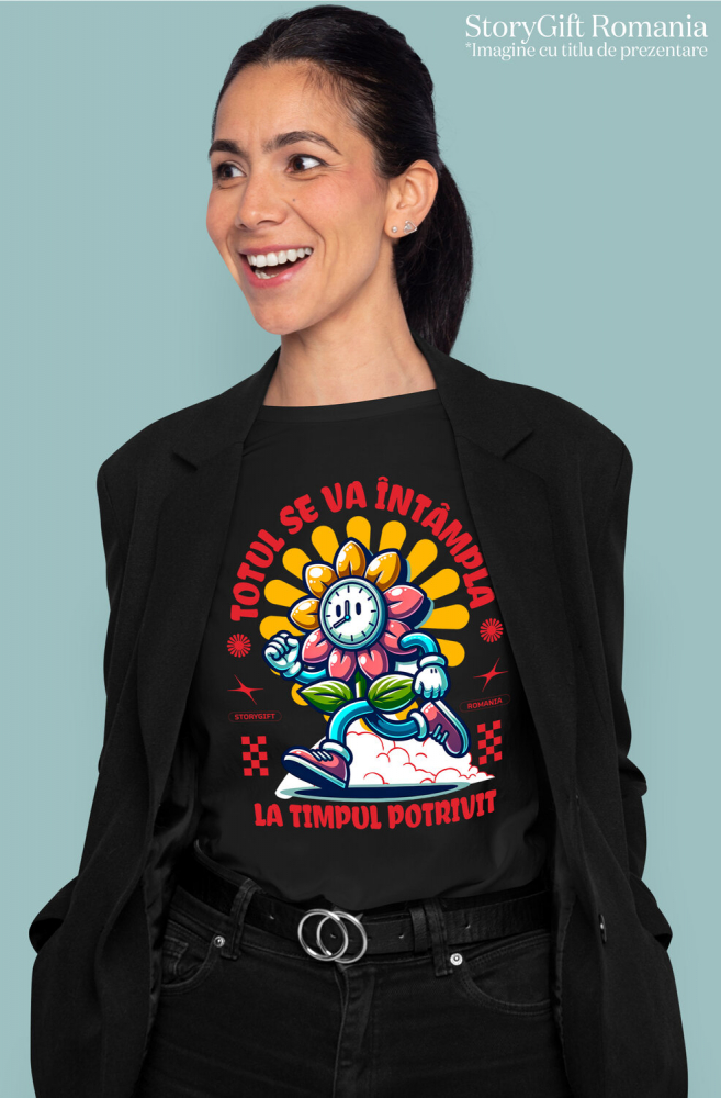 Tricou Femei, Barbati, Copii, Fata, Baiat, Unisex Personalizat „Totul se va întâmpla la momentul potrivit” - Ceas Floarea Soarelui Personalizat | Cadou Inspirational pentru Familie și Prieteni [2]