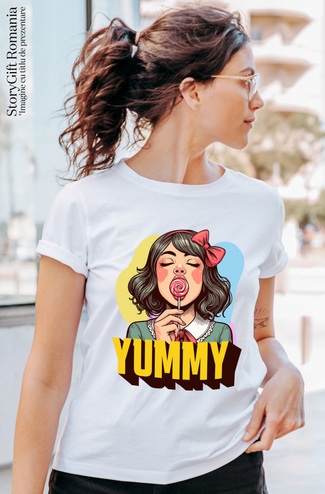 Tricou Femei, Barbati, Copii, Fata, Baiat, Unisex Personalizat Fată Brunetă cu Funda Roșie și Acadea - Cadouri Dulci și Amuzante pentru Copii și Familie [2]