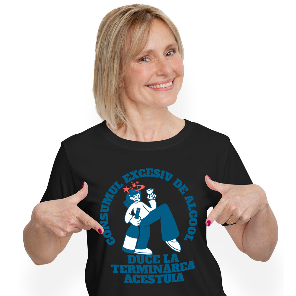 Tricou Femei, Barbati, Copii, Fata, Baiat, Unisex Personalizat „Fată cu Pahar de Vin și Steluțe Colorate – Sticlă Imensă de Alcool, Cadou Distractiv pentru Petreceri și Prieteni” [1]