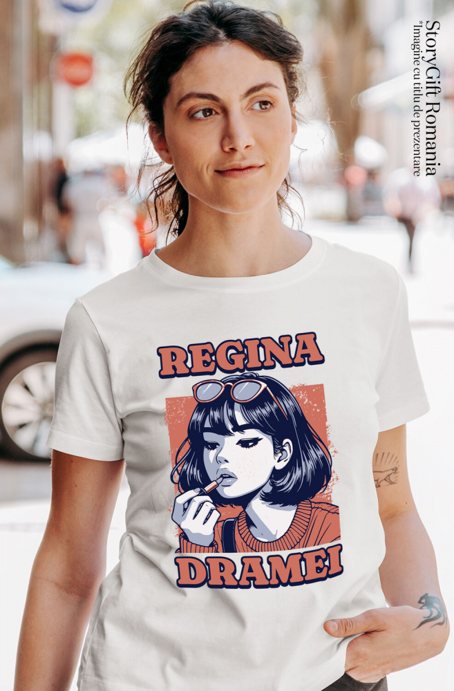 Tricou Femei, Barbati, Copii, Fata, Baiat, Unisex Personalizat Fata Modernă cu Breton și Ochelari de Soare - Cadou Personalizat „Regina Dramei” [2]