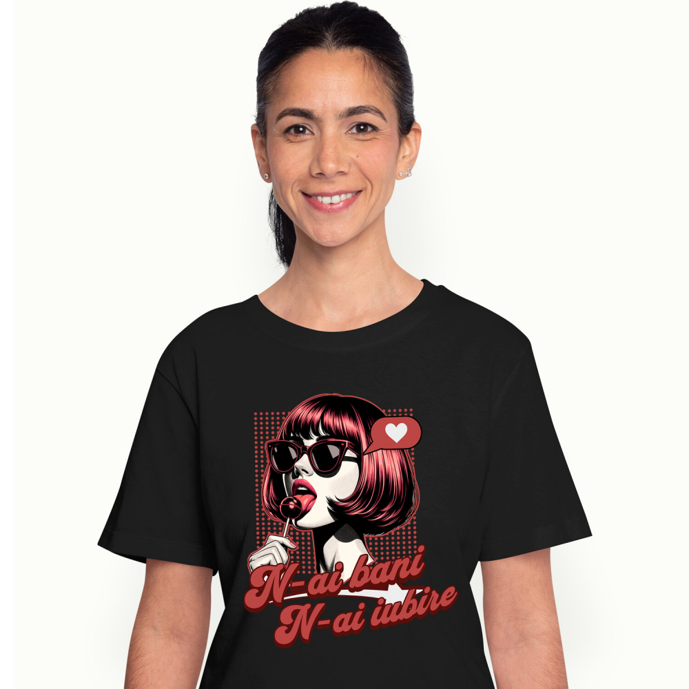 Tricou Femei, Barbati, Copii, Fata, Baiat, Unisex Personalizat „Fată Stil Retro Cu Acadea și Ochelari De Soare - Cadou Personalizat „N-ai Bani, N-ai Iubire” pentru Familie, Copii și Prieteni de Valentine's Day” [1]