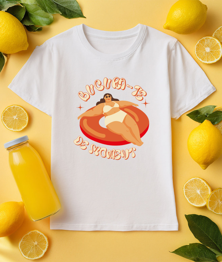 Tricou Femei, Barbati, Copii, Fata, Baiat, Unisex Personalizat Femeie Cu Ochelari De Soare Pe Colac – Cadouri Personalizate Pentru Femei, Familie și Prieteni [3]