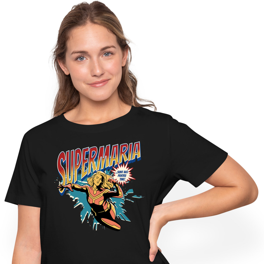 Tricou Femei, Barbati, Copii, Fata, Baiat, Unisex Personalizat Femeie Puternică În Costum De Super Erou – Cadou Personalizat „Super Maria Sunt Aici Pentru Tine” [1]