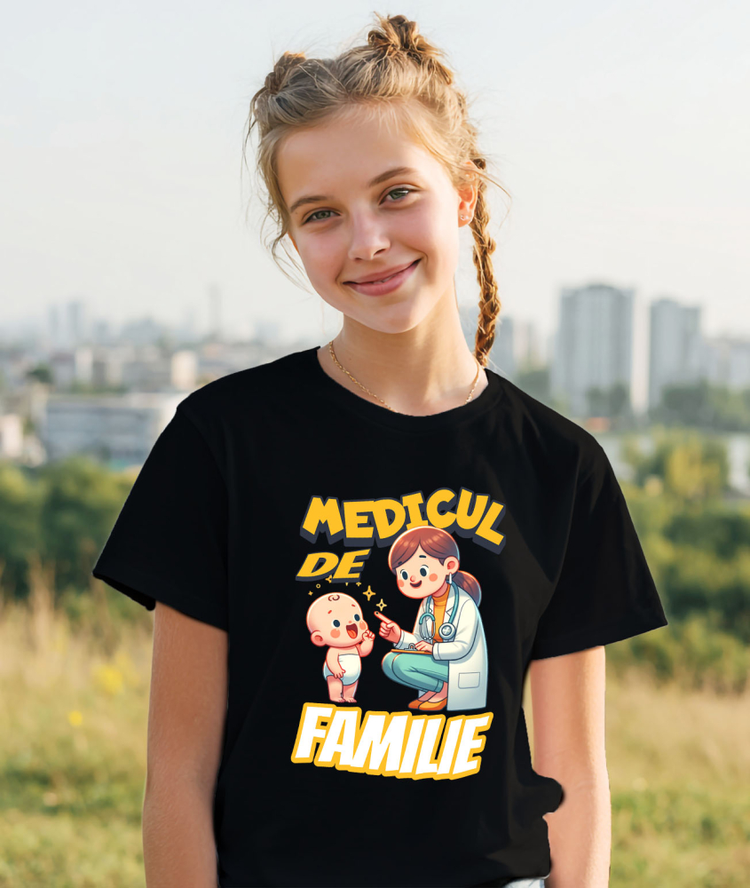 Tricou Femei, Barbati, Copii, Fata, Baiat, Unisex Personalizat Femeie Doctor cu Halat Alb și Copil Vesel – Design Personalizat [2]