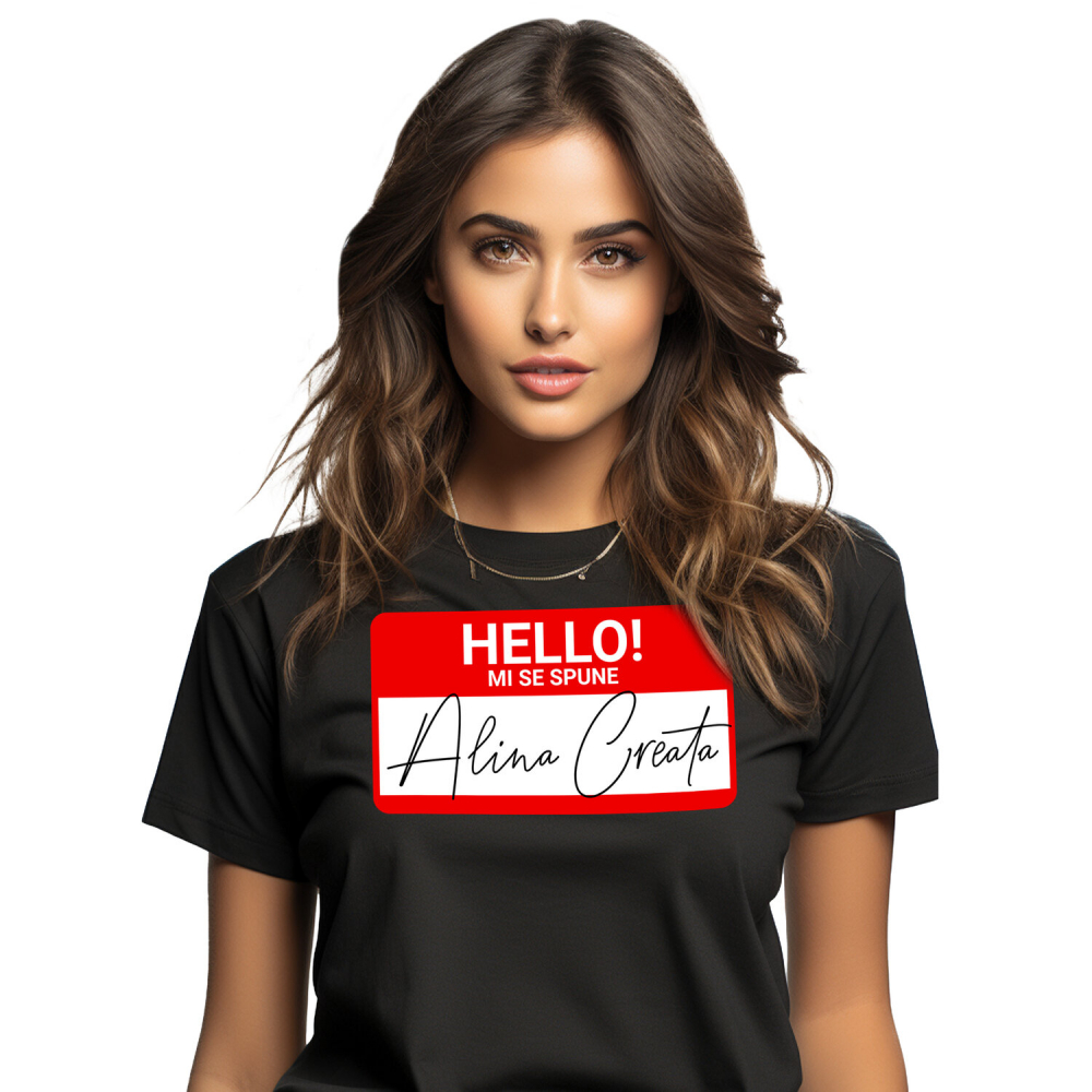 Tricou Femei, Barbati, Copii, Fata, Baiat, Unisex Personalizat Mesaj Haios Roșu "Hello Mi Se Spune Alina" - Insignă Personalizată pentru Angajați, Familie și Prieteni [1]