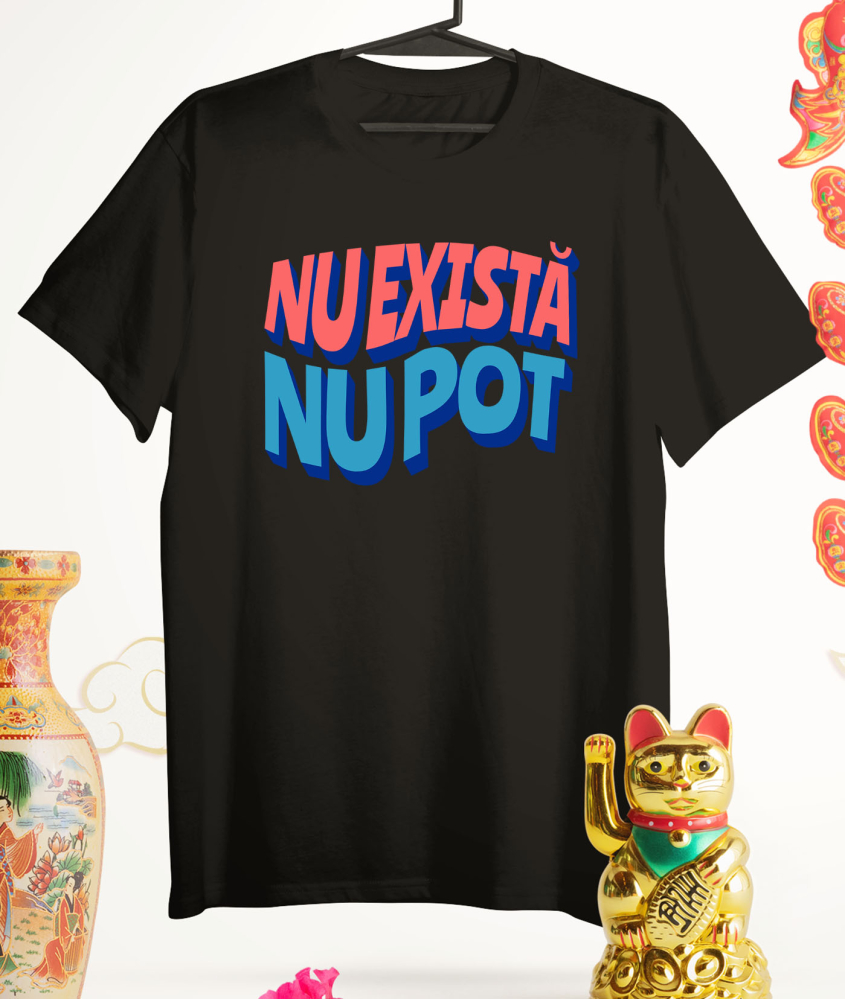 Tricou Femei, Barbati, Copii, Fata, Baiat, Unisex Personalizat Imaginea include un fundal vibrant cu un mesaj plin de energie și optimism „Nu există nu poți”, inspirând puterea de a depăși orice obstacol, perfect pentru un cadou personalizat care aduce un plus de motivație. [3]