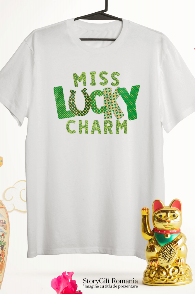 Tricou Femei cu mesajul "Miss lucky charm", ilustratie, motivational, domnisoara, norocoasa, atragatoare, trifoi  cu imprimeu pe Fata, 100% Bumbac, Alb, XS [3]