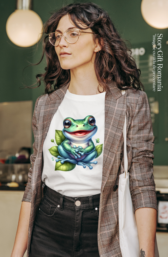 Tricou Femei cu o broasca vesela, ilustratie, frunze, apa, lac, balta, fericire, natura, libertate, rade,  cu imprimeu pe Fata, 100% Bumbac, Alb, XS [2]