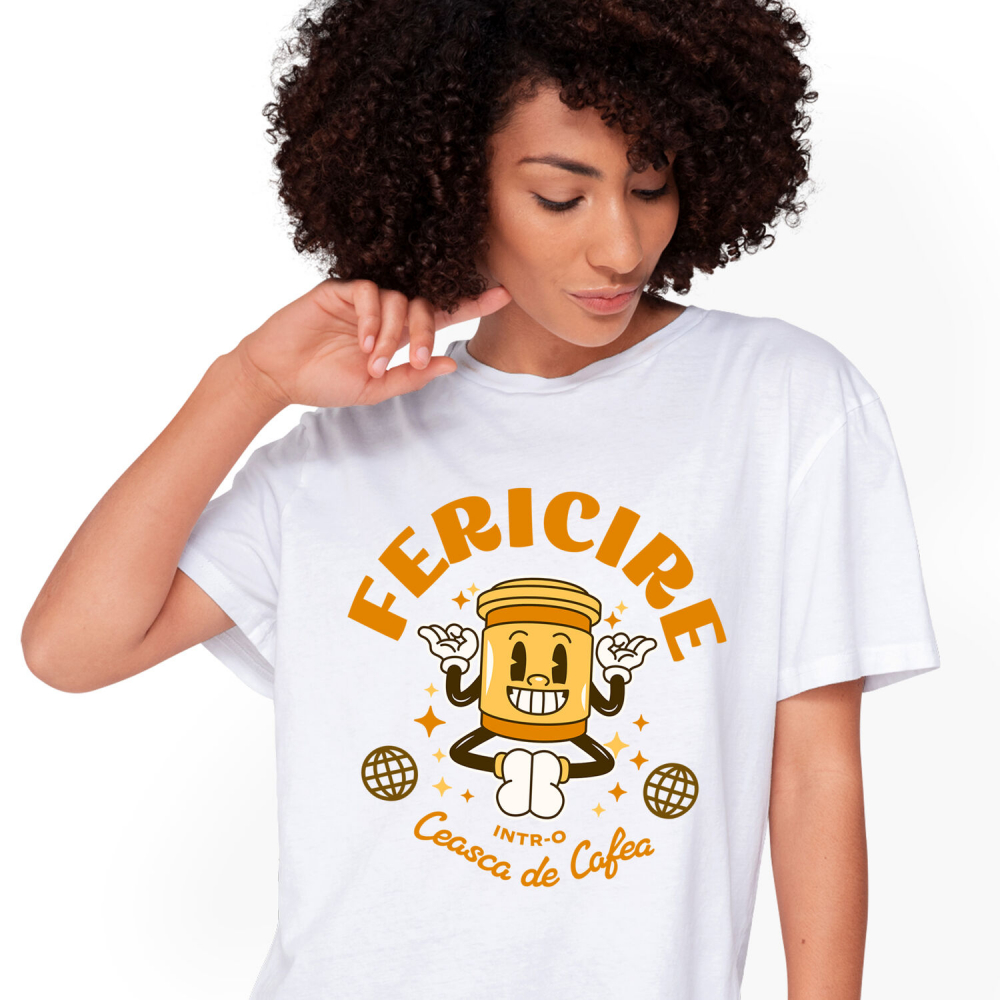 Tricou Femei, Barbati, Copii, Fata, Baiat, Unisex Personalizat „Pahar Personalizat „Fericire Într-o Ceașcă de Cafea” – Cadou Perfect pentru Iubitorii de Cafea și Yoga” [1]