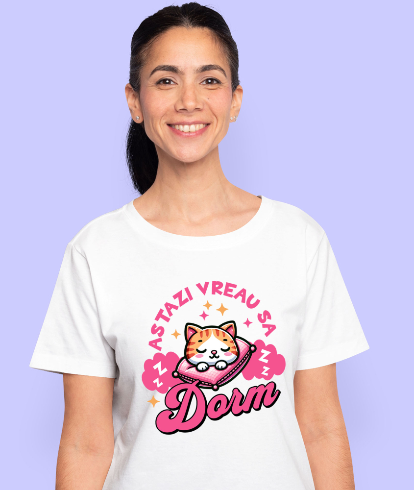 Tricou Femei, Barbati, Copii, Fata, Baiat, Unisex Personalizat Pisica Portocalie Pe Pernă Roz – Cadou Personalizat „Astăzi Vreau Să Dorm” pentru Iubitorii De Pisici și Somn [2]