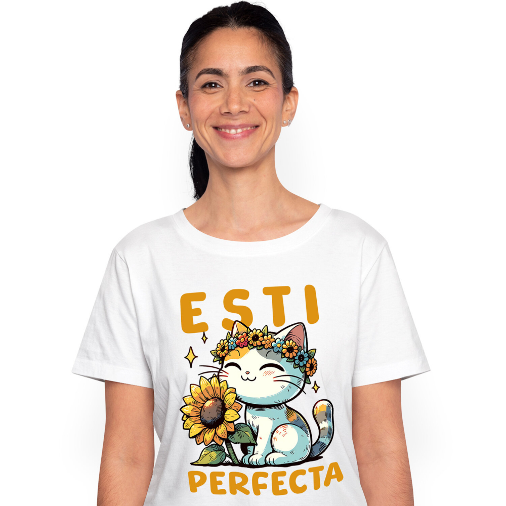 Tricou Femei, Barbati, Copii, Fata, Baiat, Unisex Personalizat "Pisică Veselă cu Coroană de Floare Soarelui - Mesaj 'Ești Perfectă'" [1]