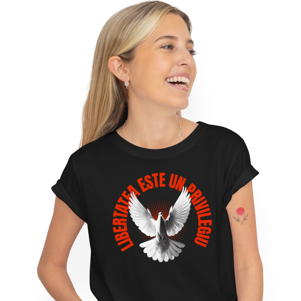 Tricou Femei, Barbati, Copii, Fata, Baiat, Unisex Personalizat Tricou Personalizat Porumbel Alb – Simbol al Purității și Libertății | Cadou Perfect [1]