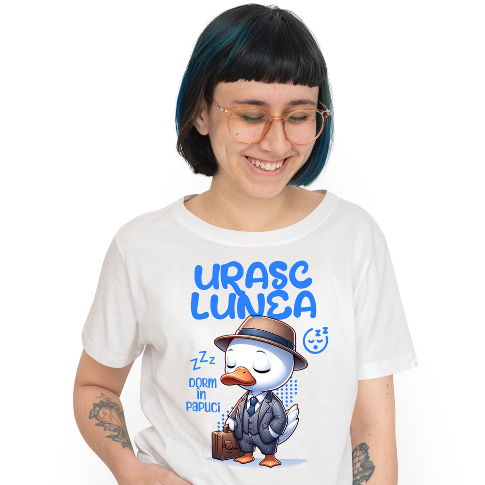 Tricou Femei, Barbati, Copii, Fata, Baiat, Unisex Personalizat Rata Albă Elegantă cu Costum și Servietă „Urăsc Lunea, Dorm în Papuci” - Cadou Haios [1]