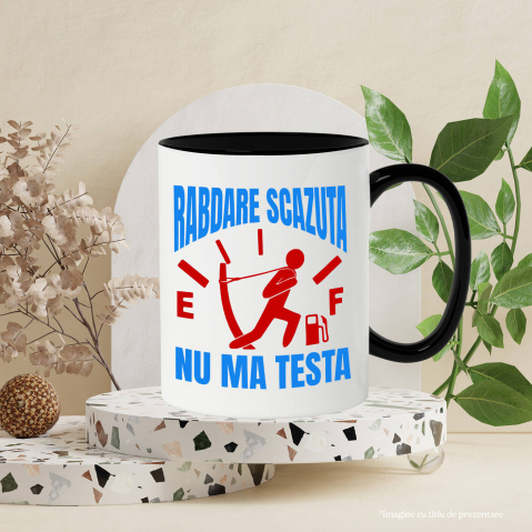 Cana Personalizata Semn Bord – Bărbat Tragând Sfoara la Nivelul Combustibilului Scăzut [2]