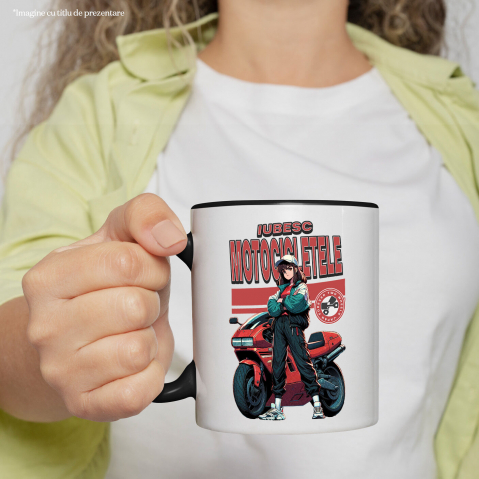 Cana Personalizata Fată Animată Cu Șapcă, Ținută Sport, Motor Roșu – Viteză și Pasiune Moto [1]