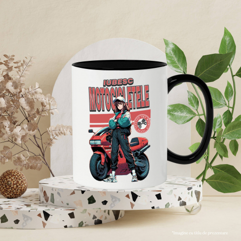 Cana Personalizata Fată Animată Cu Șapcă, Ținută Sport, Motor Roșu – Viteză și Pasiune Moto [2]