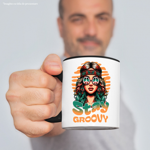 Cana Personalizata Fată Stil Hippie cu Ochelari de Soare și Bandana – Stay Groovy Vibe Retro [1]