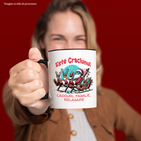 Cana Personalizata Moș Crăciun Vesel pe Șezlong cu Ciocolată Caldă – Cadouri Personalizate pentru Crăciun [1]