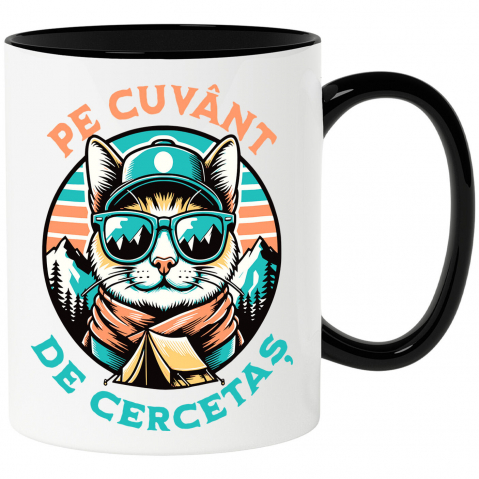 Calatorie - Cana Personalizata "Pisica Cercetaș cu Ochelari de Soare și Șapcă – Cadou Aventuros pentru Iubitorii de Natură și Camping"