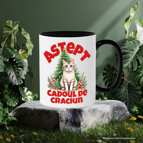 Cana Personalizata Pisică Pufoasă Lângă Bradul de Crăciun – Aștept Cadoul de Crăciun [2]