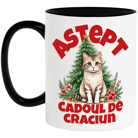 Cana Personalizata Pisică Pufoasă Lângă Bradul de Crăciun – Aștept Cadoul de Crăciun