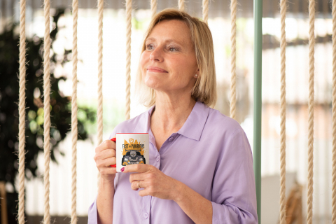 Cana Personalizata Pisica, Masini Rapide, Fast and Pawrious, 330 ml, Cu Manerul Rosu, Multicolor [2]