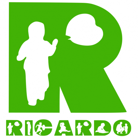 Familie - Sticker Adeziv Iubitorii De Joc Afara, Zmeu, Parinte, Text Nume Personalizat, copii, Culoare Verde , cu Margini Albe, PVC Vinyl, 10 CM