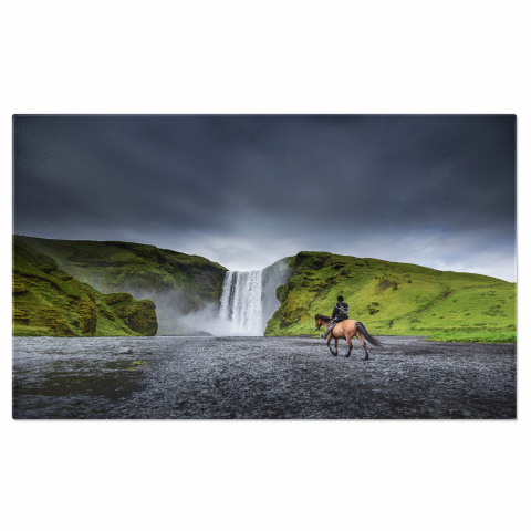 Tablou Canvas Aventura în Islanda - Peisaje Naturale Uimitoare, Marime 40x25CM