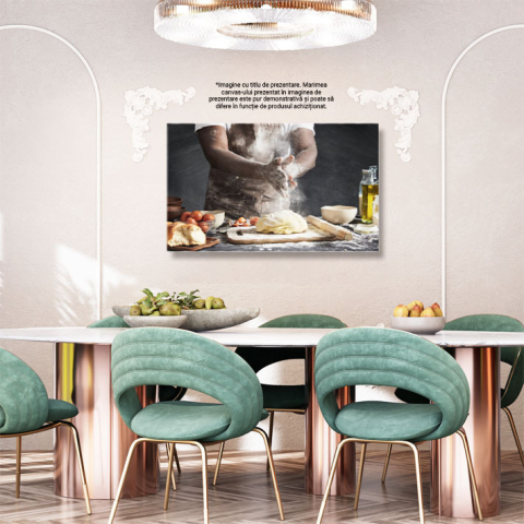 Tablou Canvas Bucatar profesionist cu pielea inchisa, purtand un sort Maestru in arta culinara, gata sa creeze bucate delicioase care sa incante simturile. 40x25CM [2]