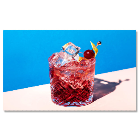 Băuturi - Tablou Canvas: Cocktail Rosa Negroni - Bautura Rafinata 40x25CM
