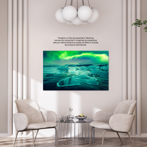 Aurora Boreală la Jokulsarlon, Islanda - Magia Luminilor Nordice într-o Iarnă Friguroasă, Marime 40x25CM [3]