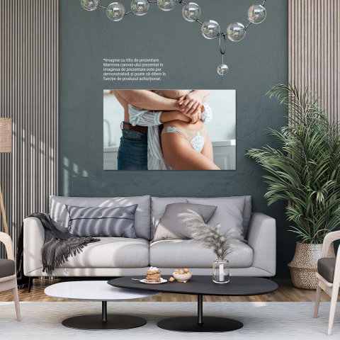 Cuplu Apropiat într-un Cadru Intim: O Celebrere a Pasiunii și Romantismului, Marime 40x25CM [2]