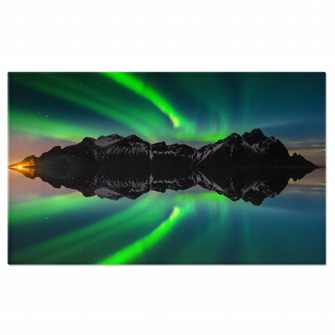 Aurora Boreală - Stele, Lună și Aurora Boreală în Islanda - Vestrahorn și Stokksnes în Magia Iernii, Marime 40x25CM