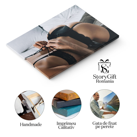 Tablou Canvas - Cuplu seducator, lenjerie neagra, atmosfera intima, dormitor 40x25CM [1]