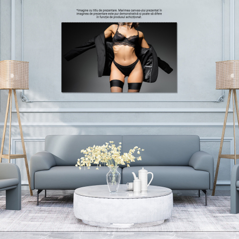 Eleganța în Negru: O Viziune a Stilului Modern, Marime 40x25CM [3]