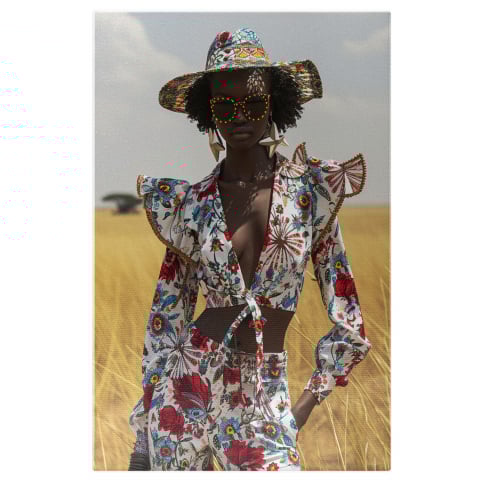 Femeie Fashion cu Ochelari de Soare și Cercei cu Stelute - Pictură Digitală, Marime 40x25CM