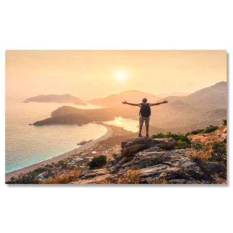 Apus și Răsări - Tablou Canvas - in Varful Lumii: Calatorie la Apus de Soare in Munti 40x25CM