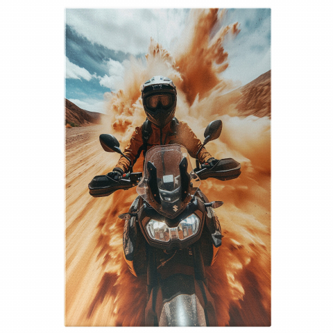 Motociclist Iubitor de Viteza în Desert cu Motocicleta Neagră, Marime 40x25CM